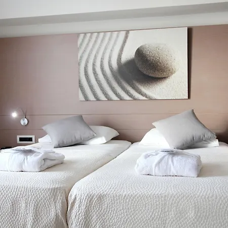 Hotel Renieris 3*